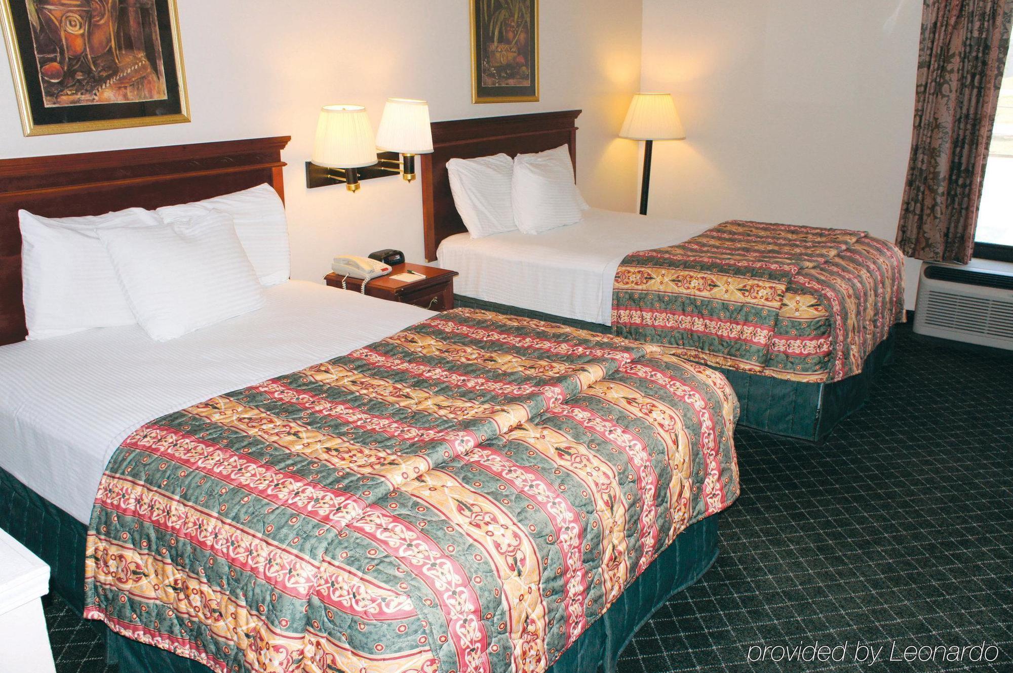 Baymont By Wyndham Hotel